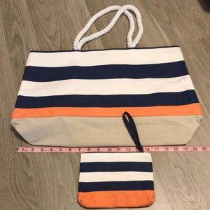 💟*NEW* without tags. Tote and matching clutch